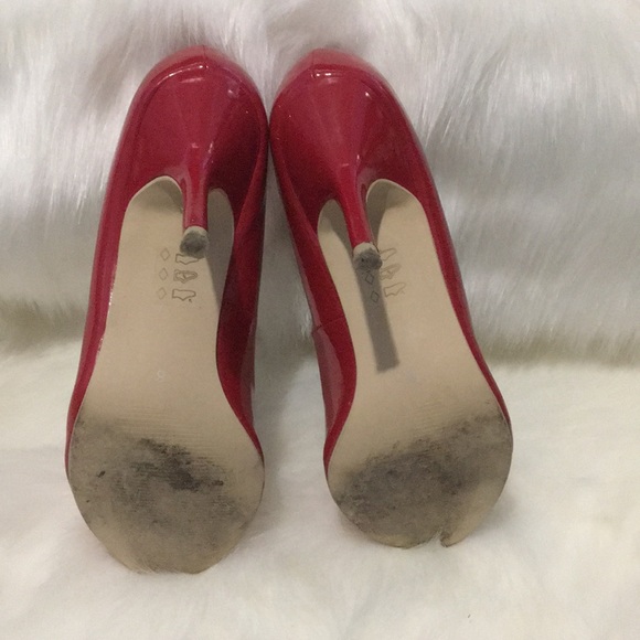 Peep-Toe Pump - Picture 4 of 7